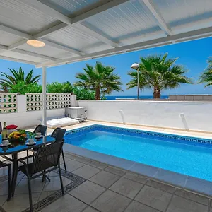 Villa Wonderful In Sueno Azul With Private Pool, Callao Salvaje